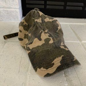 Wild Fable camo baseball hat